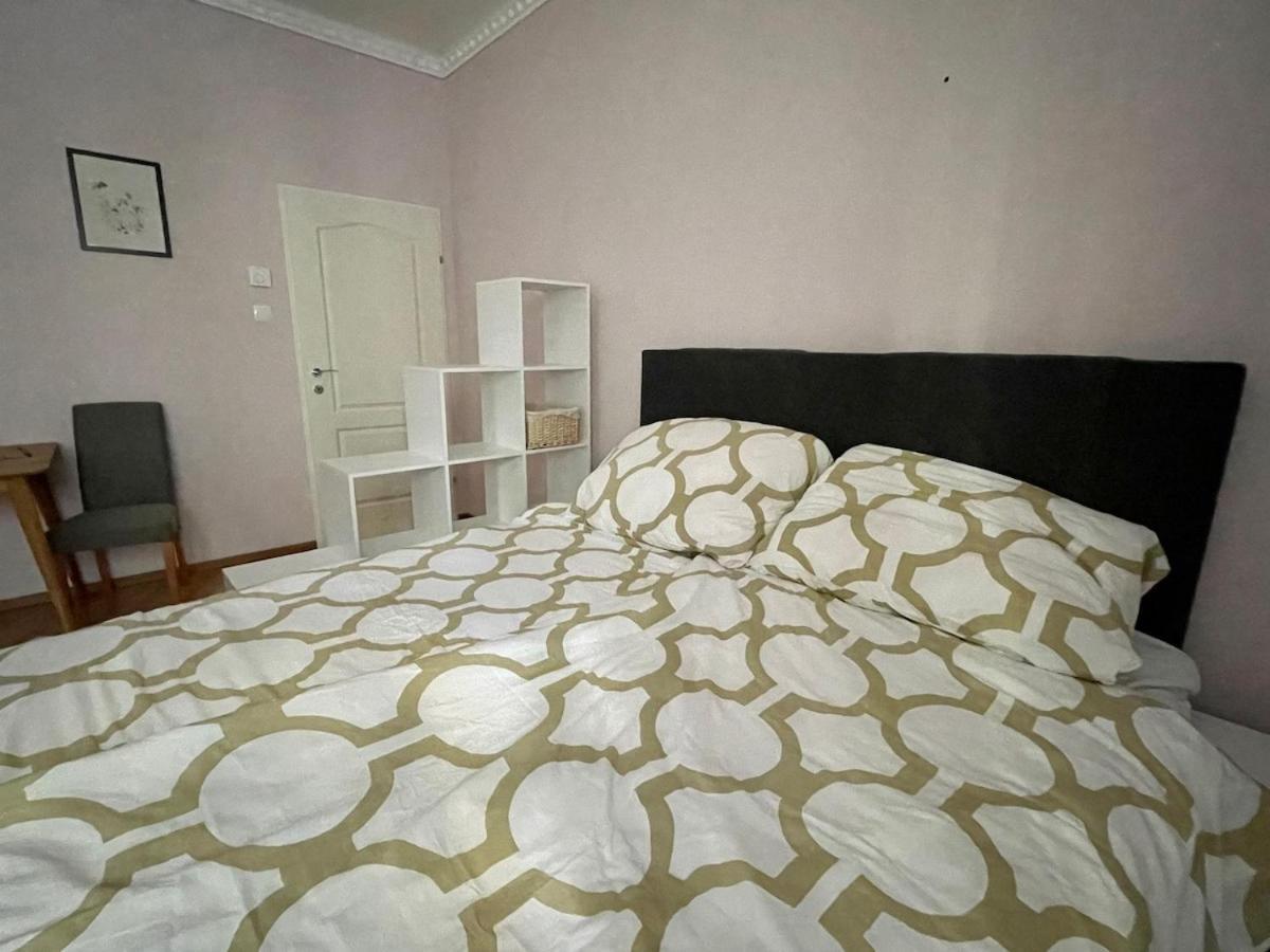 Gemutliche Wohnung Mit Super Lage Вена Экстерьер фото