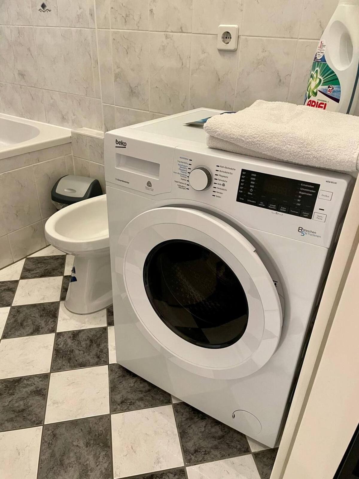 Gemutliche Wohnung Mit Super Lage Вена Экстерьер фото