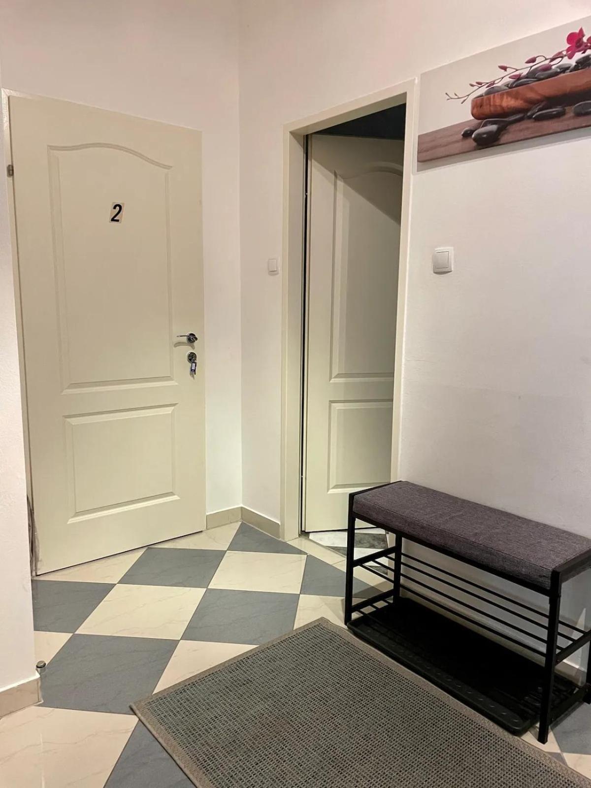Gemutliche Wohnung Mit Super Lage Вена Экстерьер фото