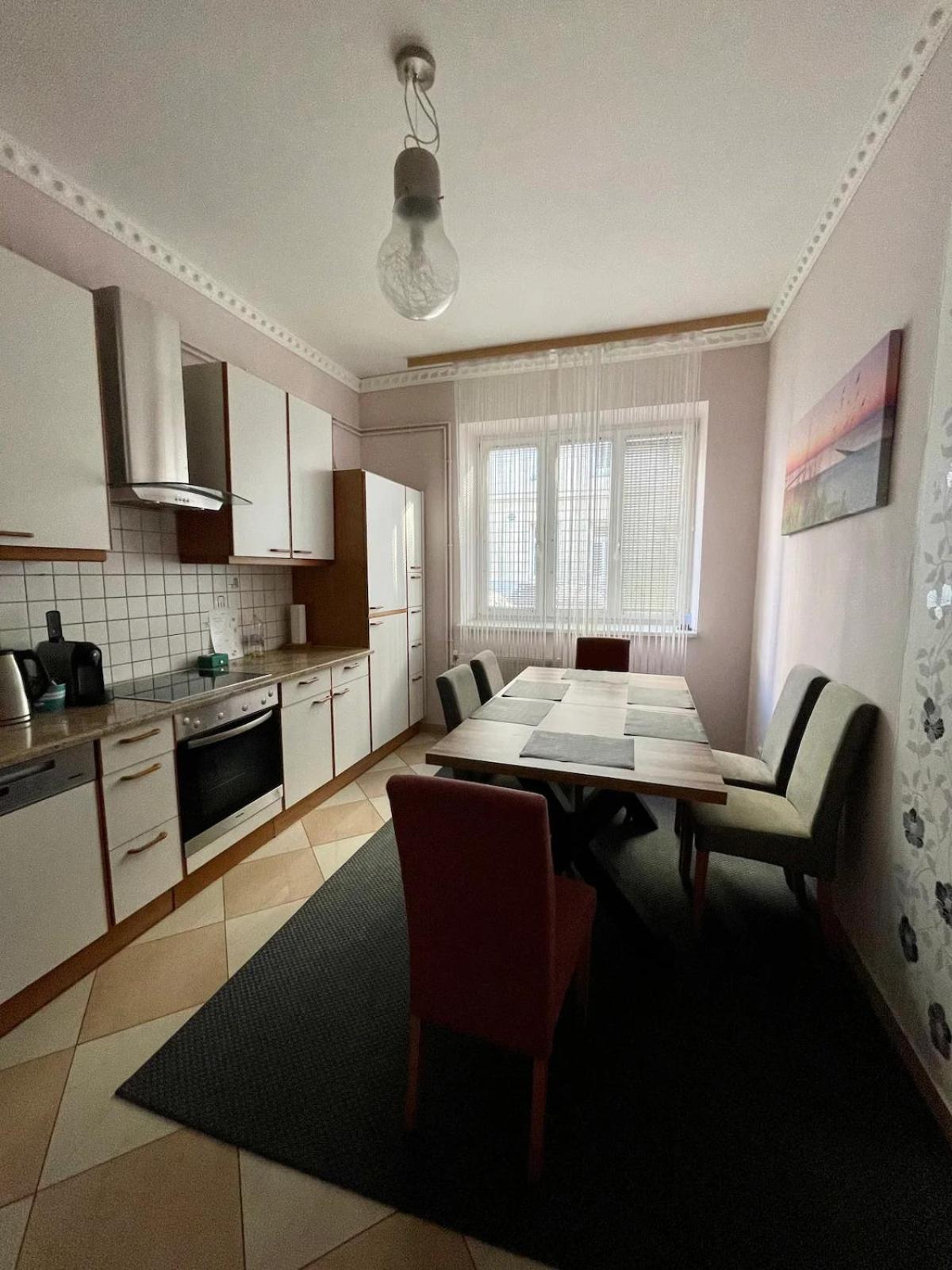 Gemutliche Wohnung Mit Super Lage Вена Экстерьер фото
